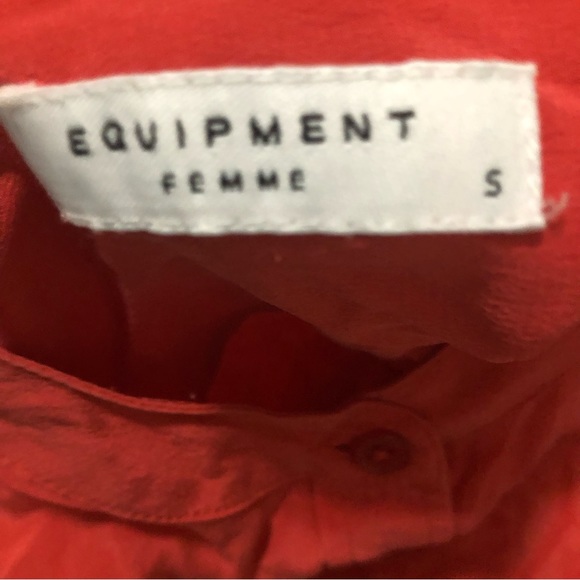 Equipment Femme Button up 100% Silk Coral Pink Top SZ S - Picture 4 of 8
